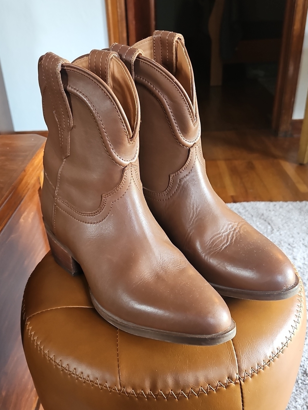 Dingo Tan Brown Western Ankle Boots